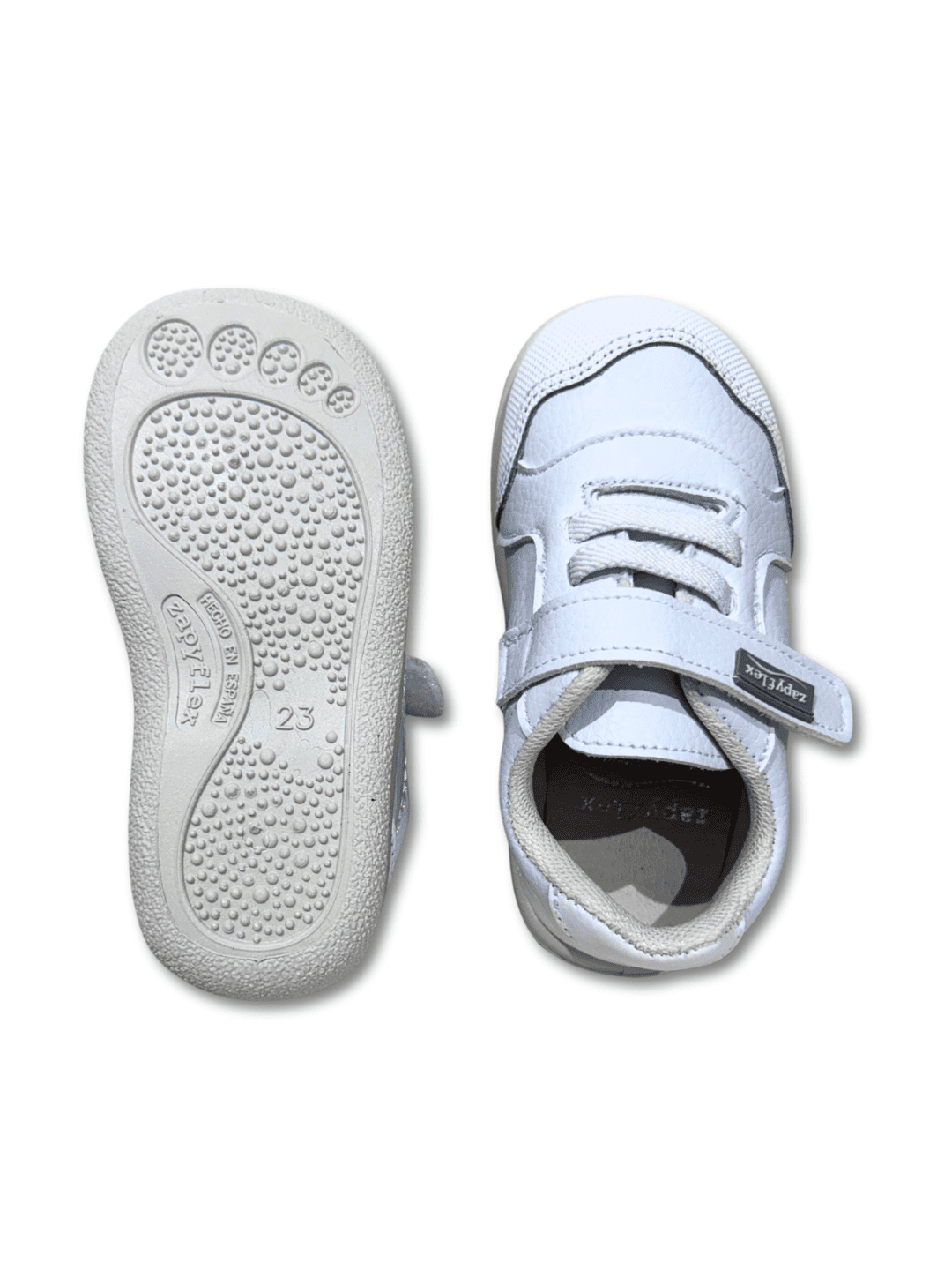 Piel blanca zapatilla